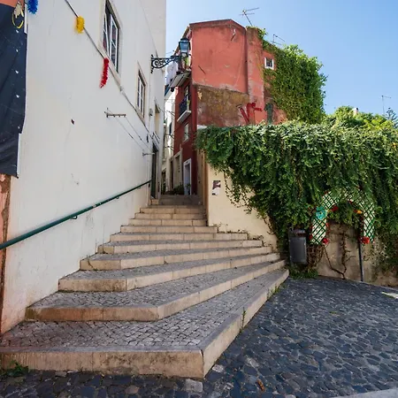 Mouraria, Center, Tram&metro *